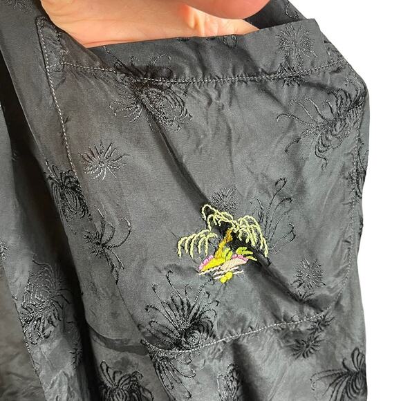 Vintage | Oriental Embroidered Kimono Robe Jacket Cover Up Black Size Medium - Picture 4 of 8